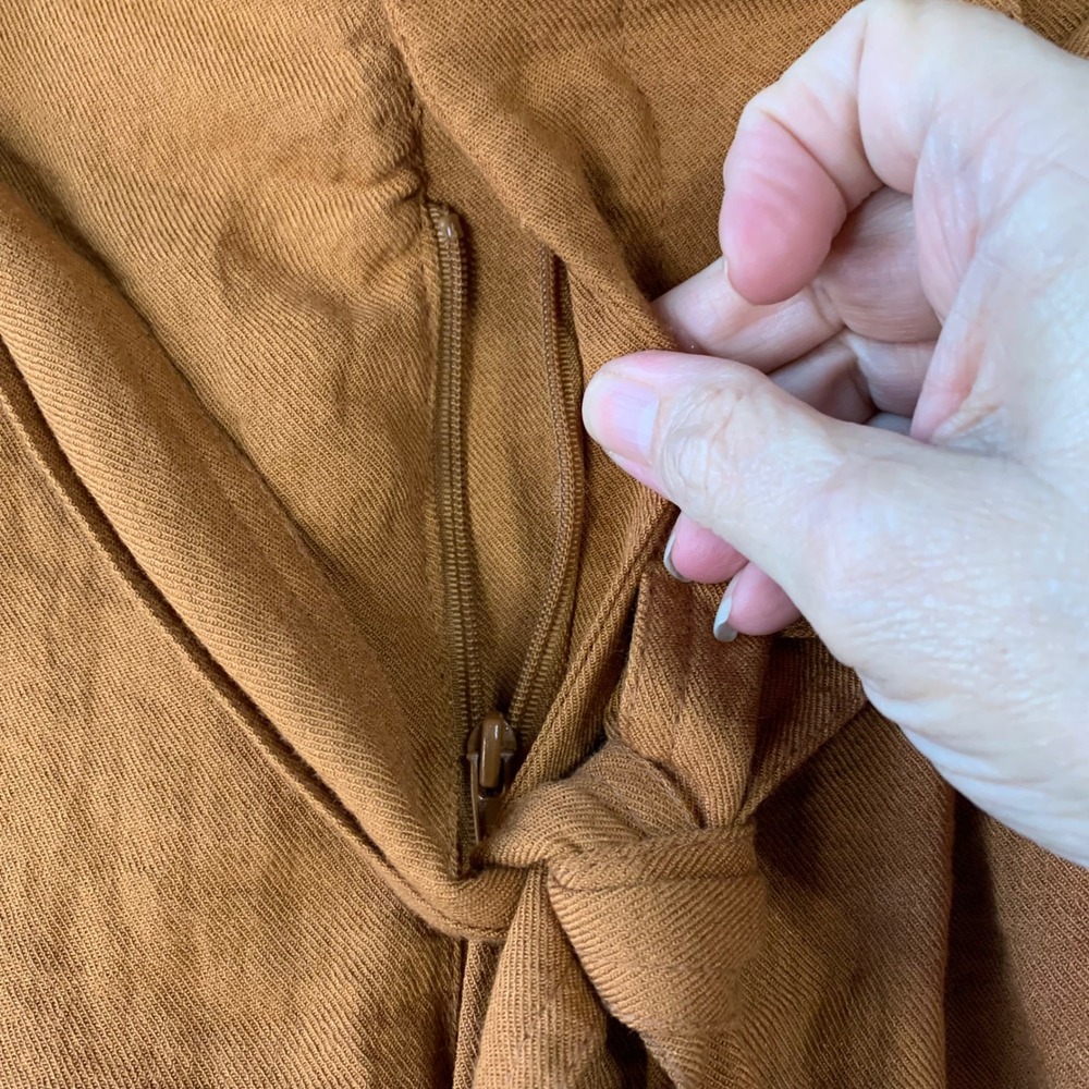 A. New Day burnt orange paper bag‎ shorts with tie and pockets. Size S - Picture 6 of 12